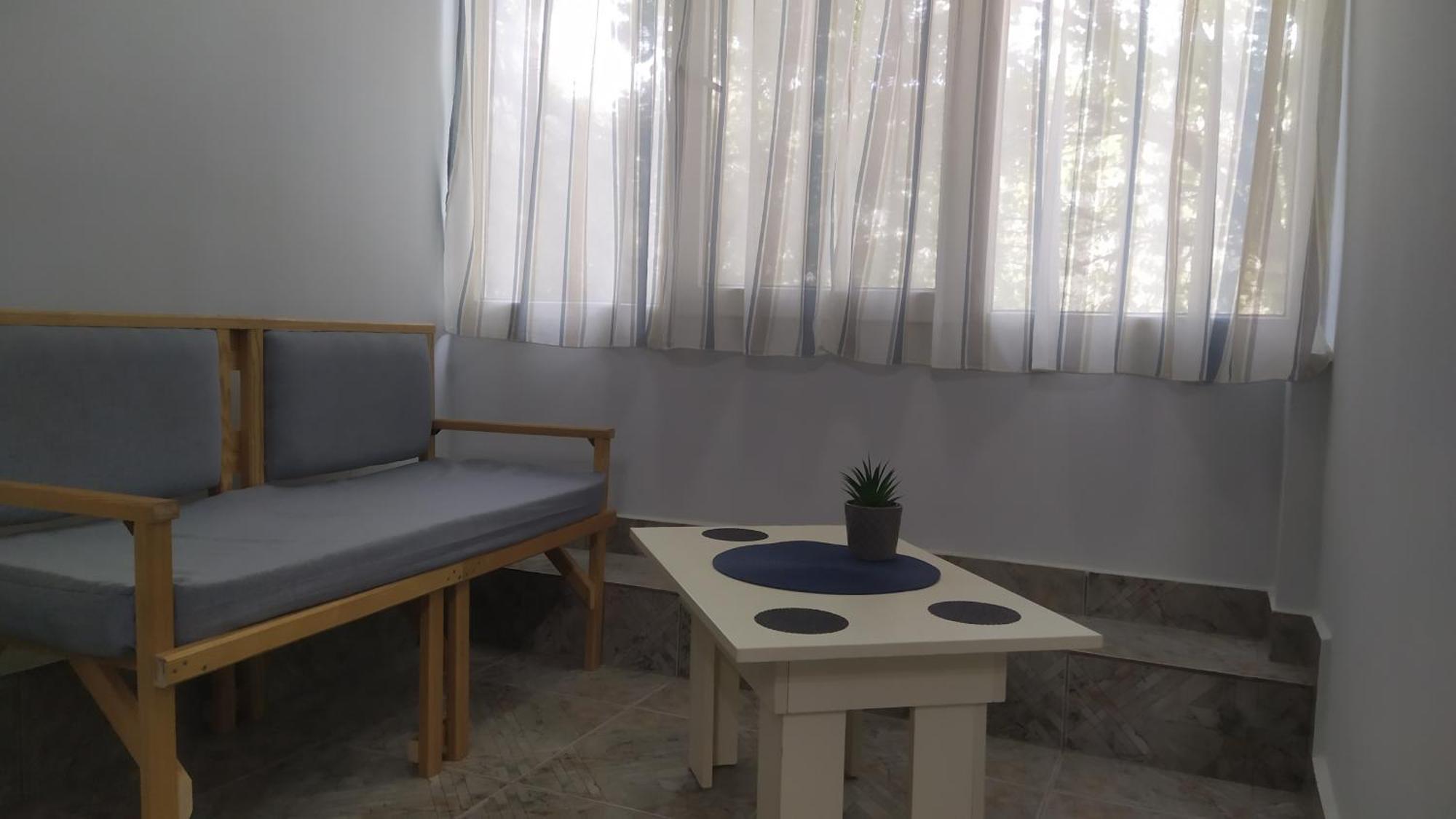 Ami Apartment